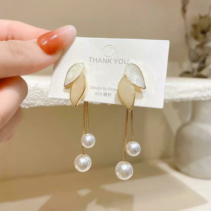 Romaysa Elegant Leaf Pearl Drop Earrings – Gold & White Statement Jewelry for Women | Timeless & Stylish Design